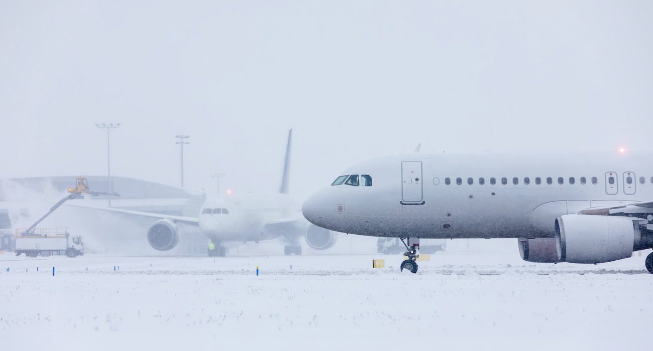 Unprecedented Snowstorm Disrupts Gulf Coast Airports